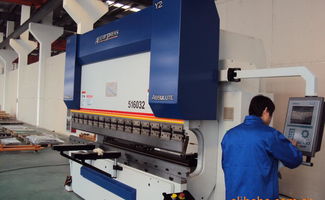 專業(yè)鈑金制造與一流鈑金設備及計算機軟硬件批發(fā)服務